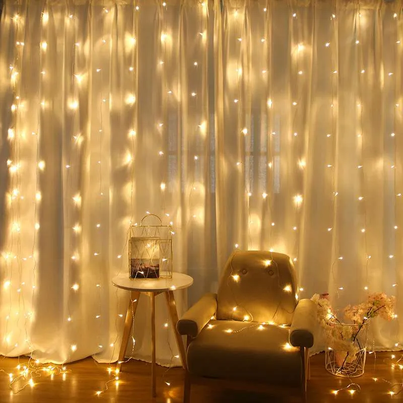 3*3M 300 LED Warm white Curtain Lights (Solar/Plug)